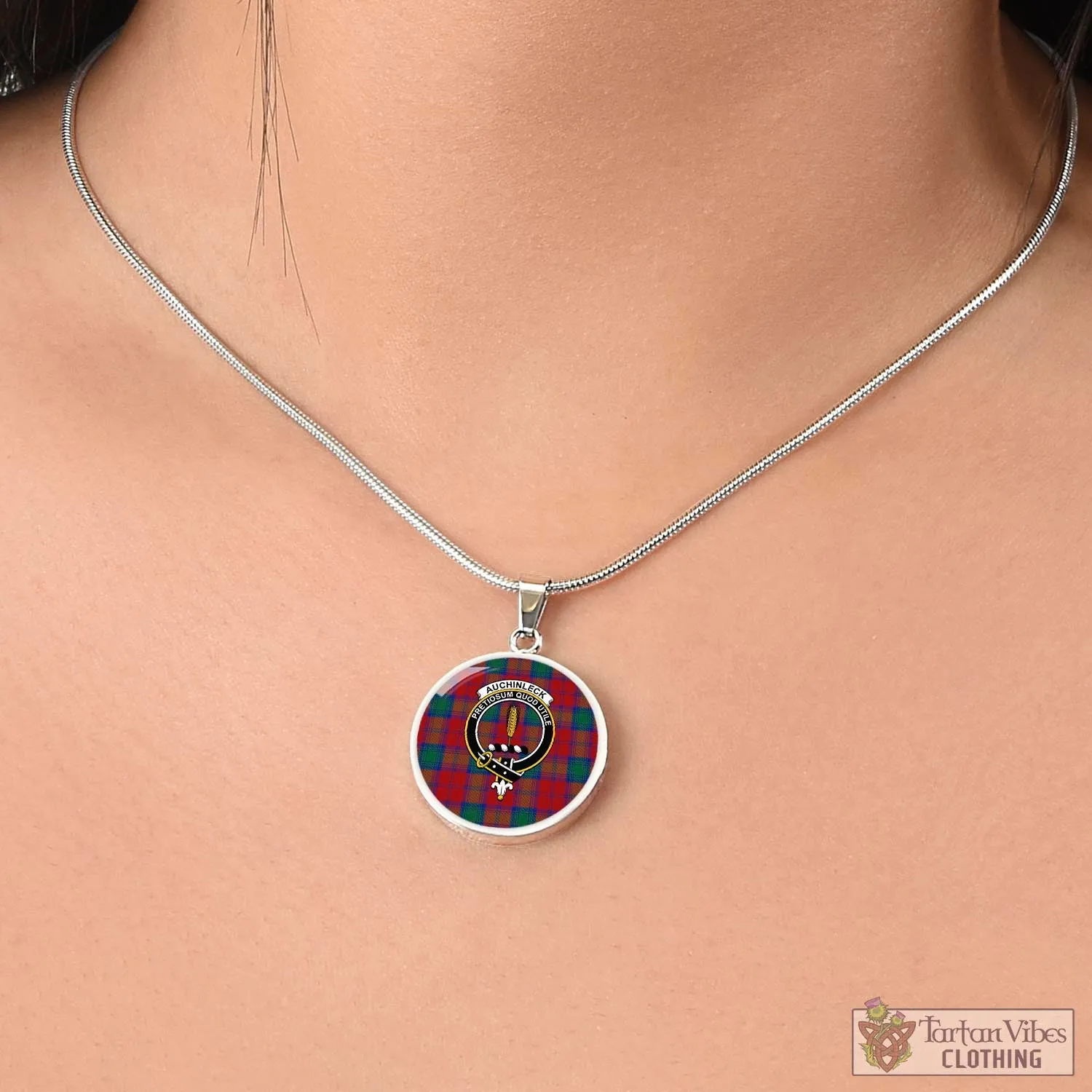 Auchinleck (Affleck) Tartan Circle Necklace with Family Crest