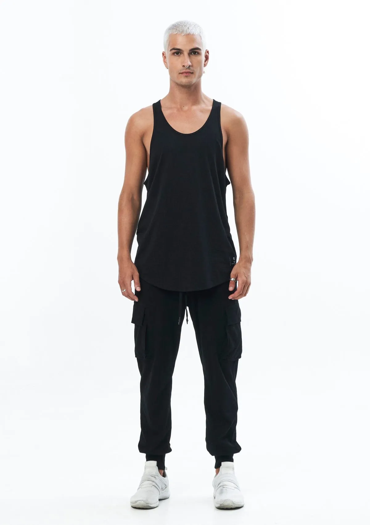 CREATURE SINGLET IN BLACK
