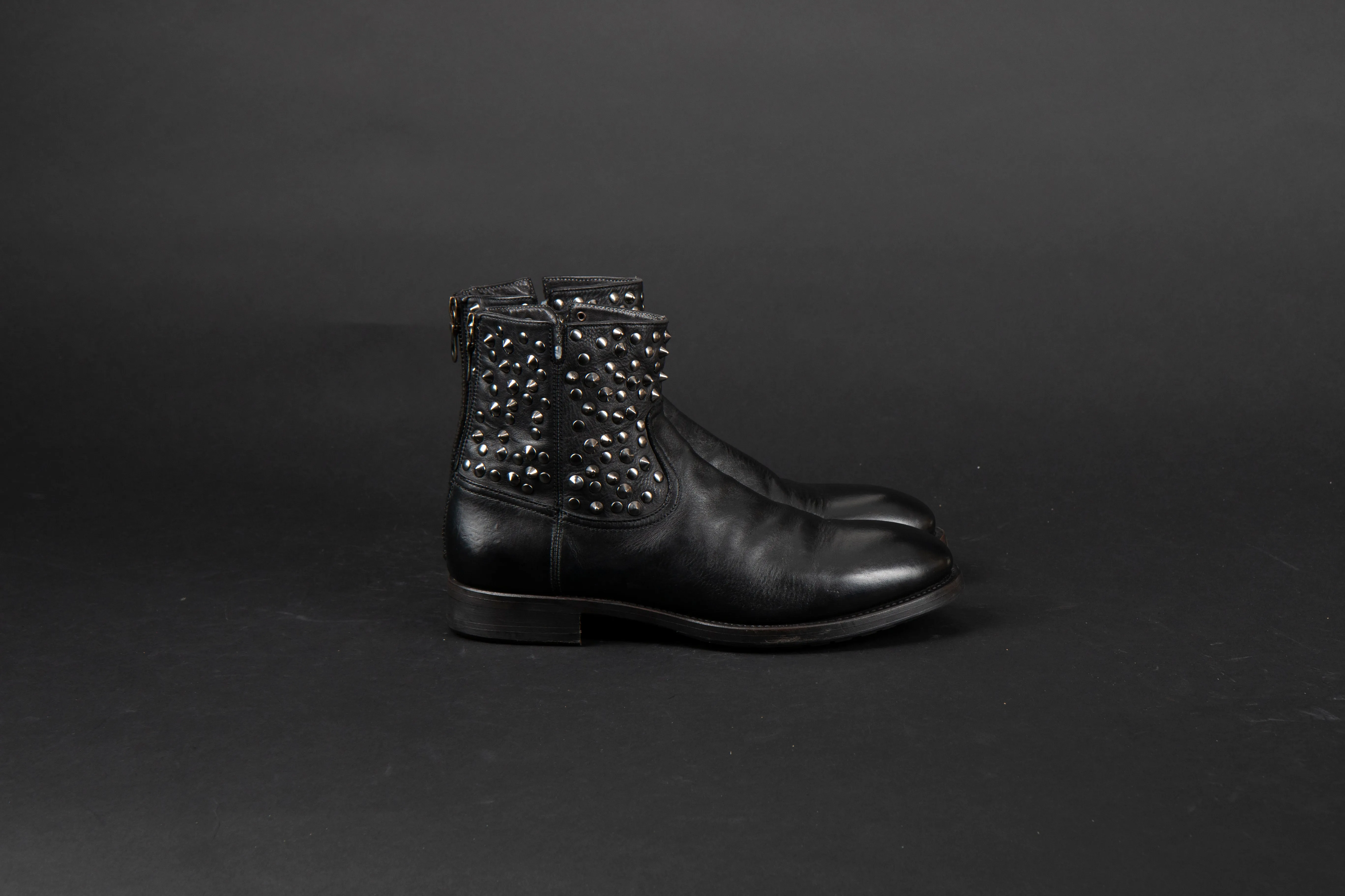 Re-used F, size 43