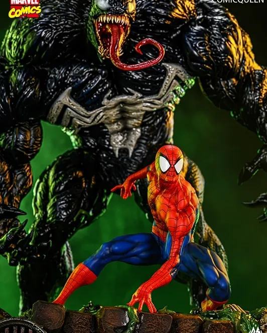 Spider-Man vs Venom 1/4 Statue