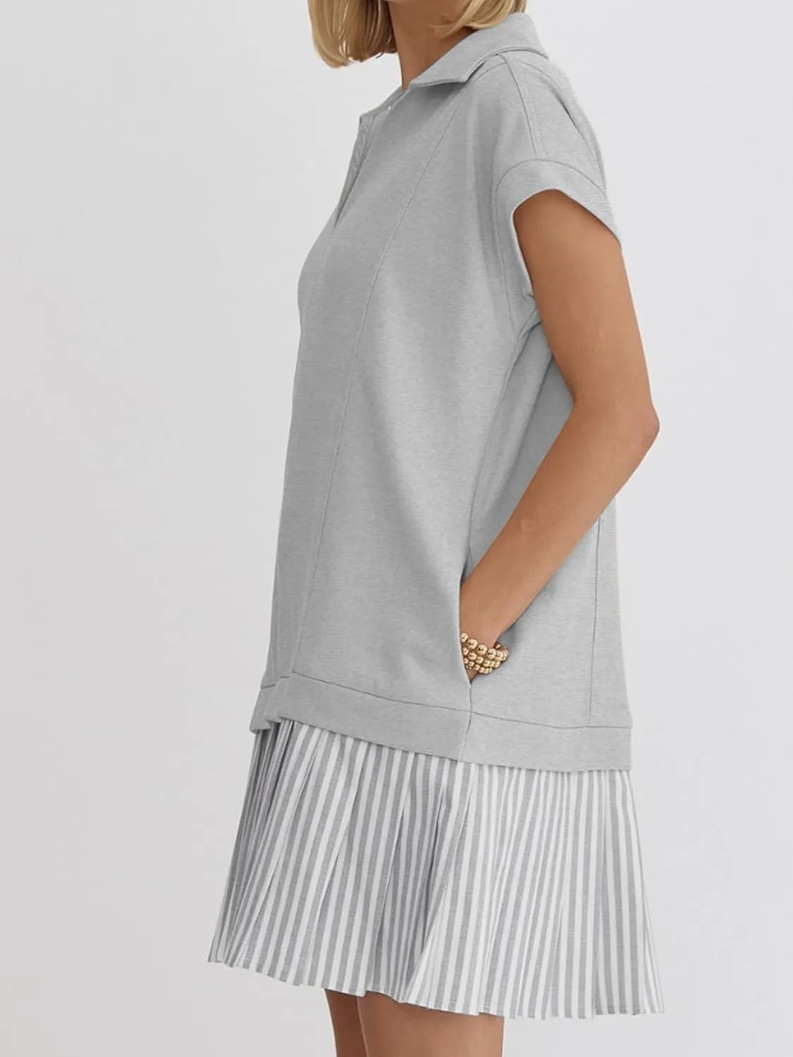 Women's V Neck Short Sleeve Summer Dress Patchwork Cap Sleeve Casual Loose Fit Pleated Striped Shirt Dress with Pockets